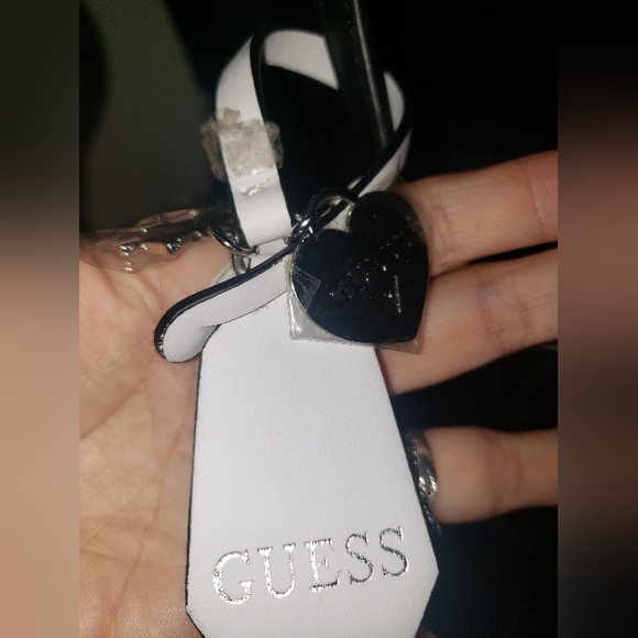 GUESS LARGE TOTE GUC - Picture 6 of 13